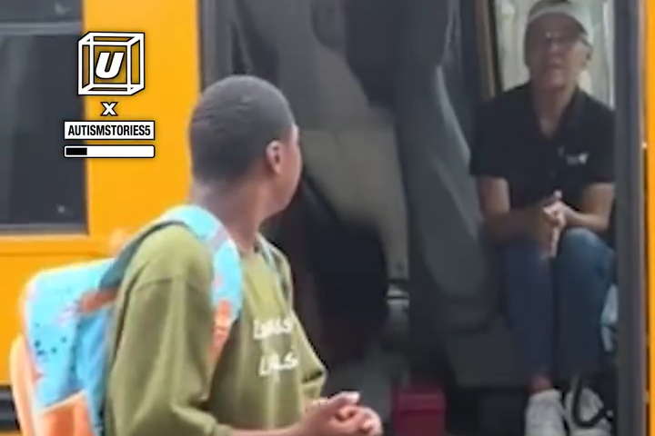 Bác Tài Xế Xe Buýt Biết Rõ Điều Cậu Bé Thích