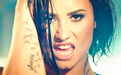 Lời dịch Confident – Demi Lovato