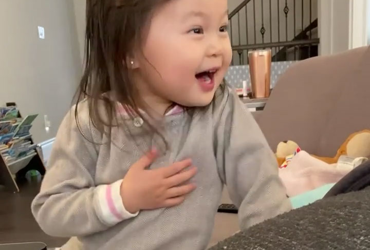 Little Girl Has Best Reaction to Baby Kick in Mum's Tummy