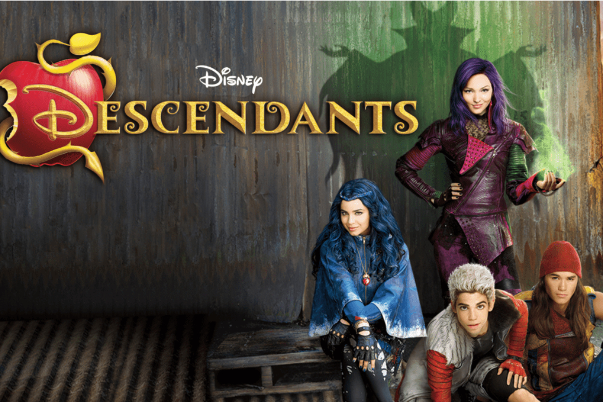 Lời dịch Rotten to the Core (Descendants) - Dove Cameron, Cameron Boyce, Booboo Stewart, Sofia Carson