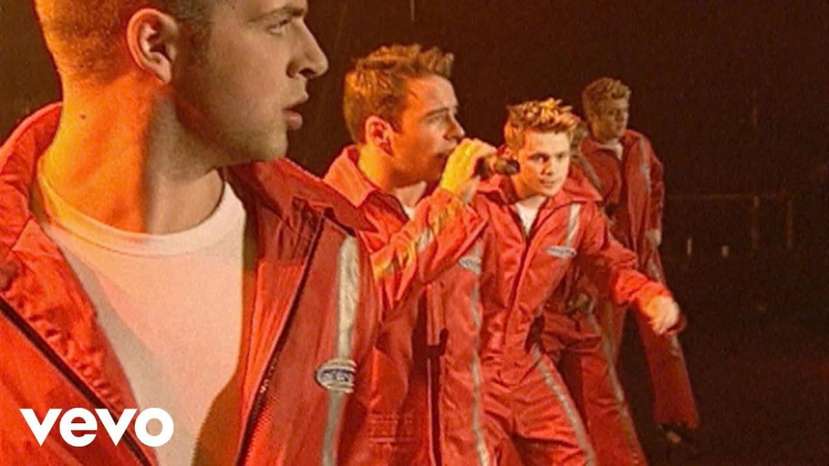 Lời dịch Uptown Girl - Westlife - ảnh 1