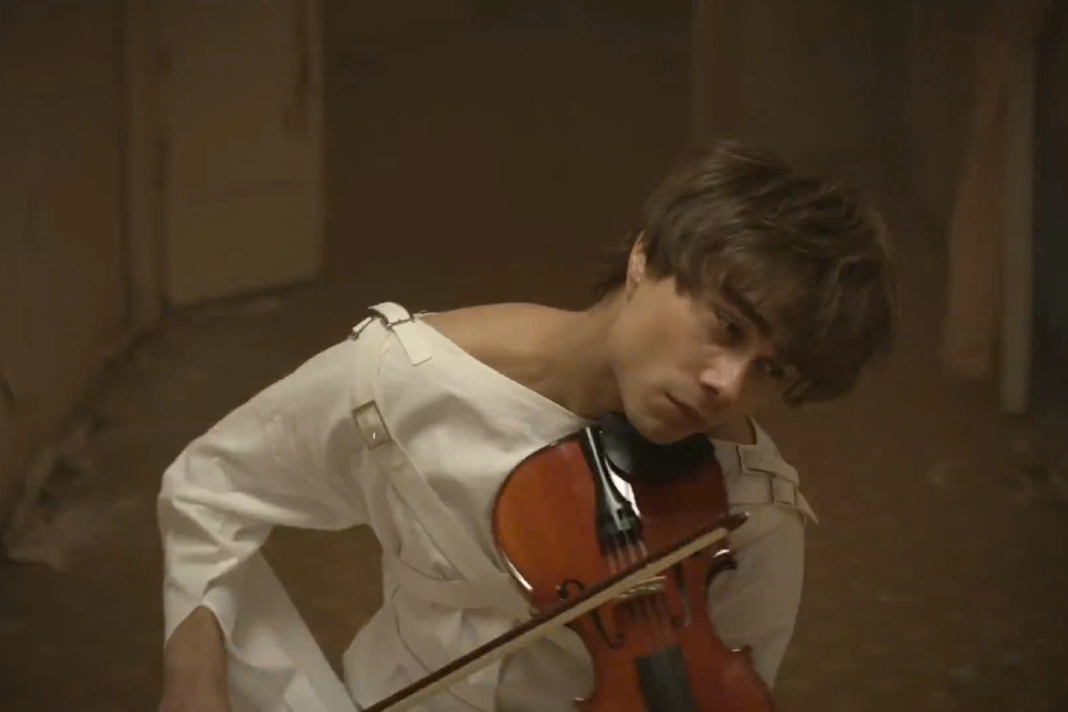 Lời dịch Leave Me Alone - Alexander Rybak