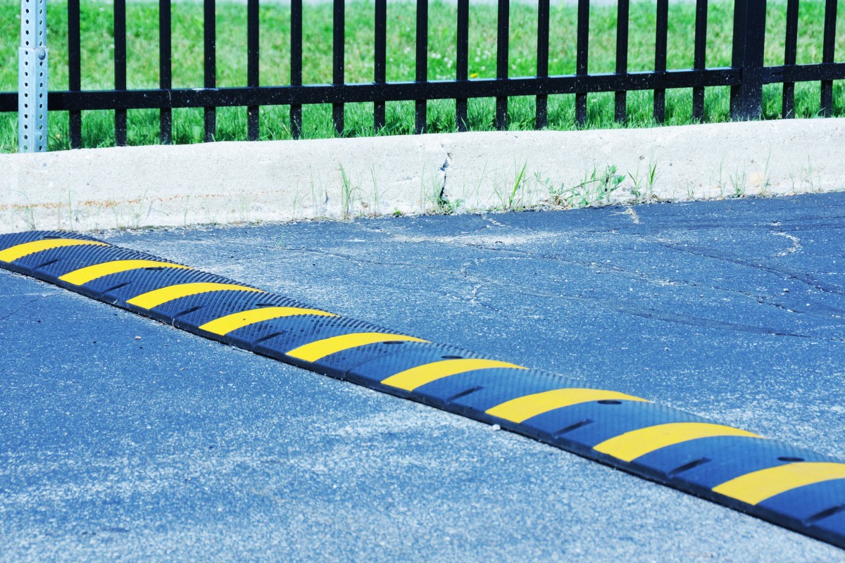 Speed bump