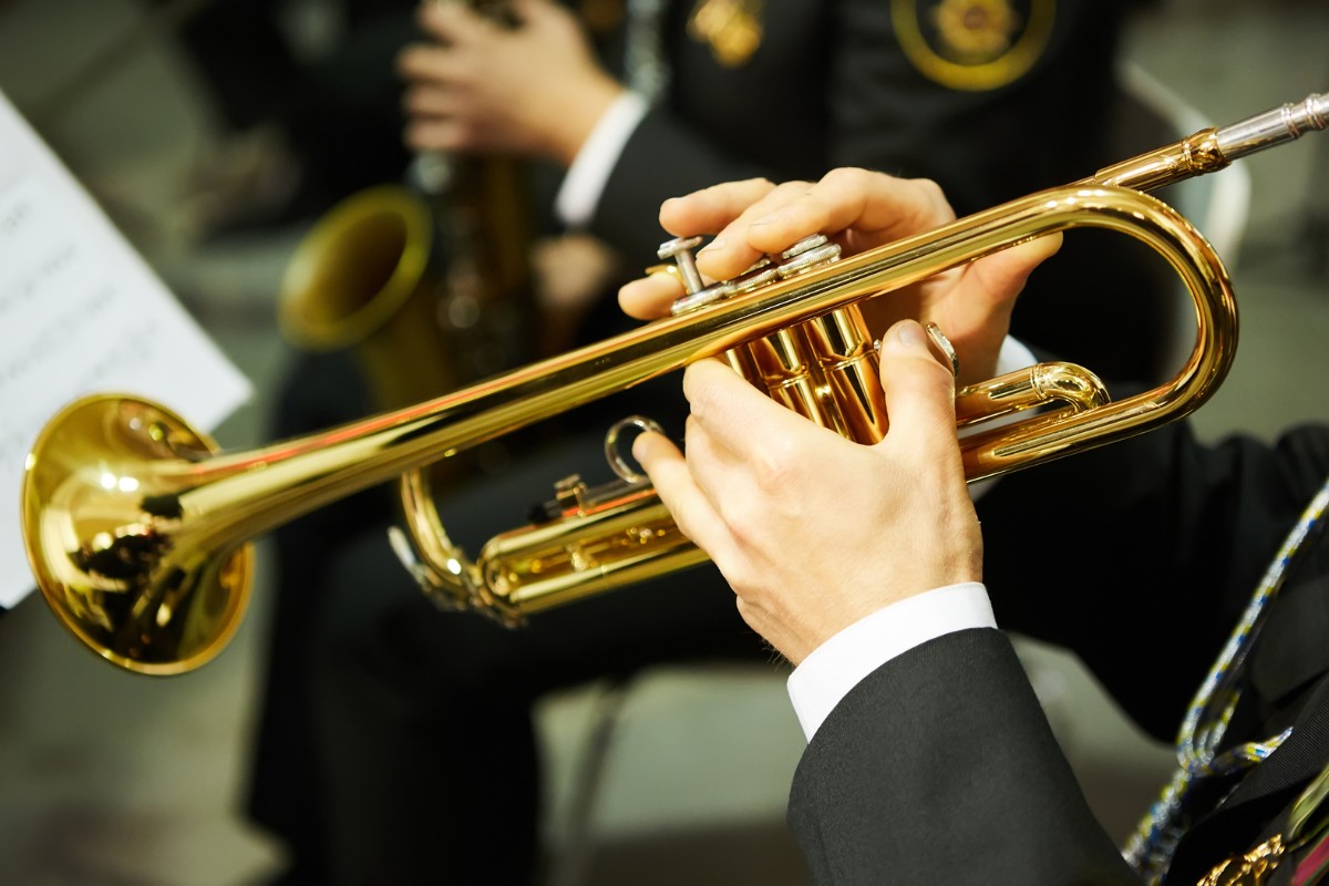 Blow your own trumpet/horn