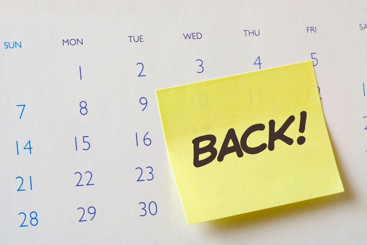 Cụm động từ với Back