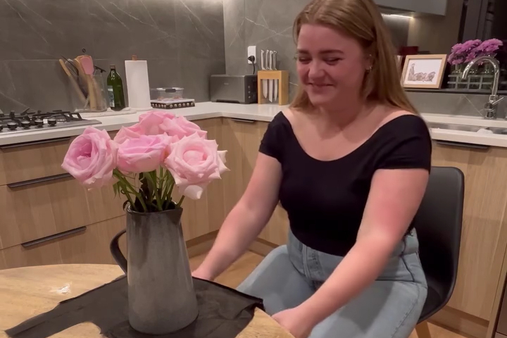 Kỹ Năng Rút Vải Trải Bàn Tuyệt Đỉnh