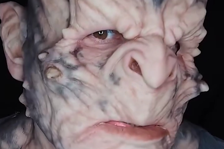 Những Chiếc Mặt Nạ Đáng Sợ Này Nhìn QUÁ Thật!