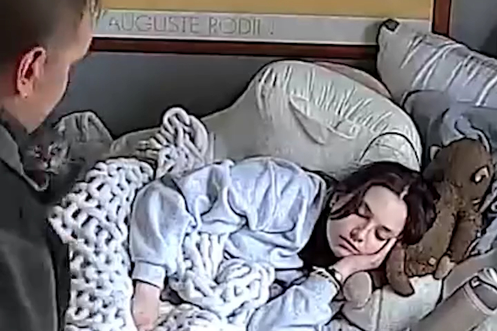 Nói Chuyện Với Bố Buổi Sáng Nó Lạ Lắm