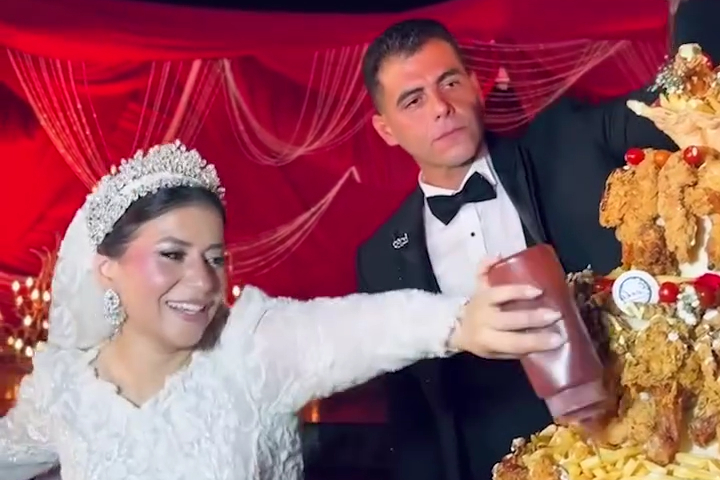 Cô Dâu Háo Hức Vì Đồ Ăn Hơn Cả Đám Cưới