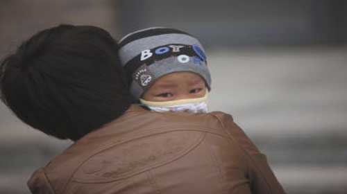 Cô gái 8 tuổi bị ung thư phổi ở Trung Quốc - China's Youngest Lung Cancer Case Is An 8-Year-Old Girl
