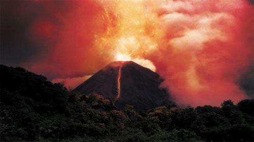 Núi lửa phun trào - Active volcano